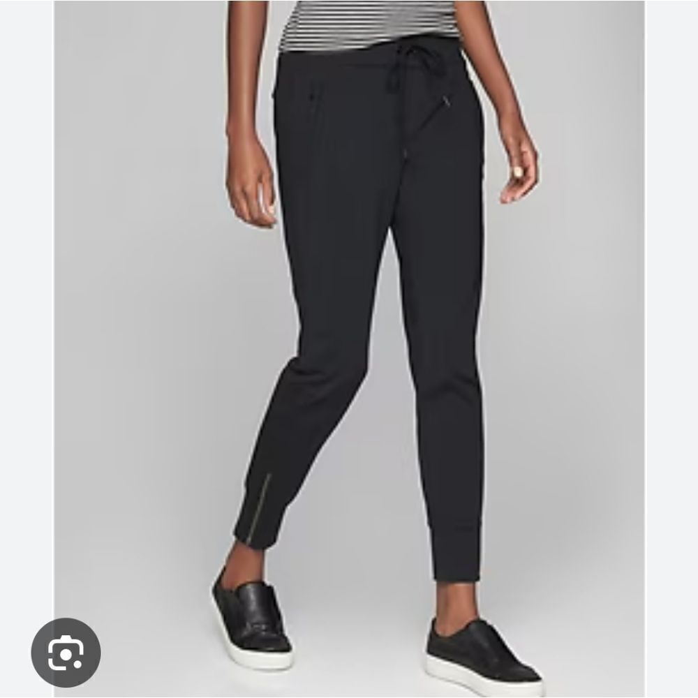 Athleta‎ Metro Street Jogger Size Medium